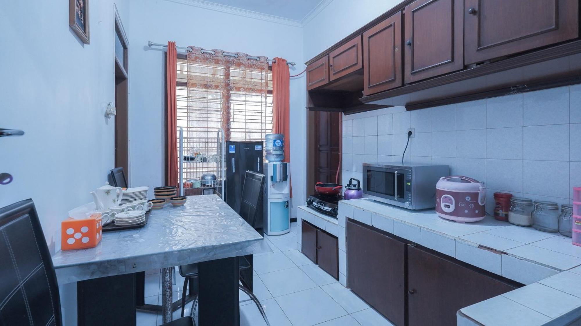 Villa Malang Puncak Buring エクステリア 写真